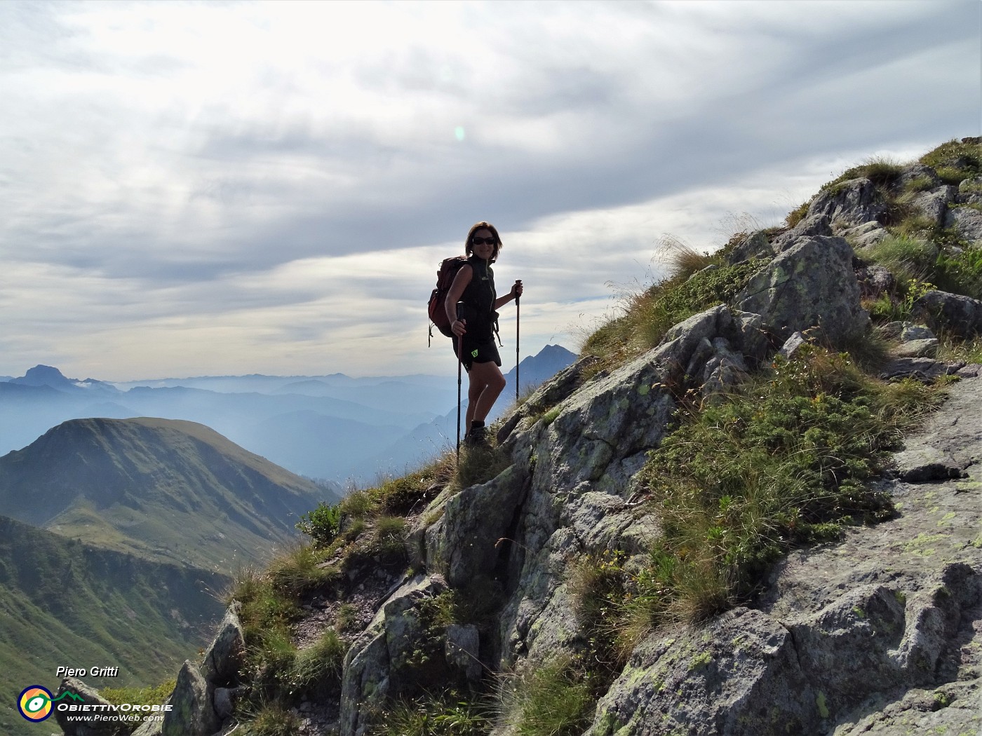 19 Salendo sulla Cima delle galline con vista sulla Valle della Corte.JPG